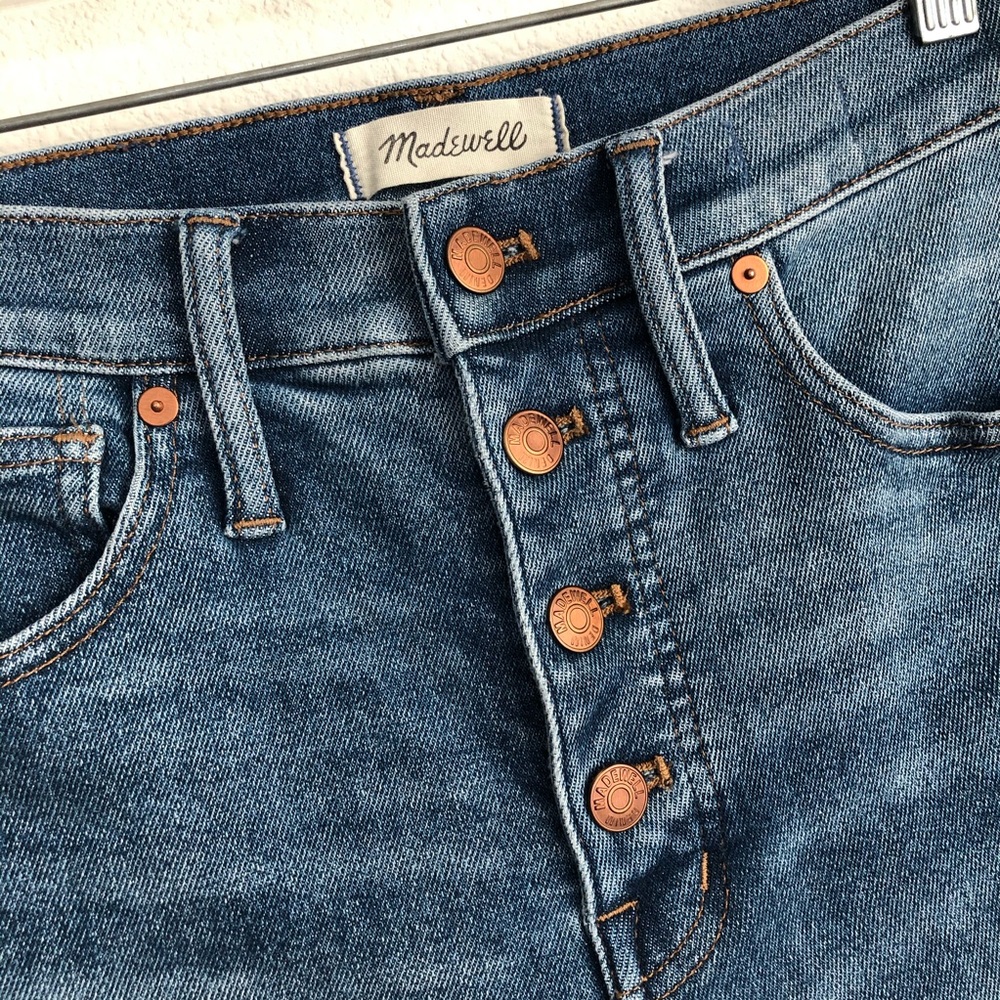 Madewell 10" High Rise Skinny Button Fly Fray Jean - Picture 3 of 6